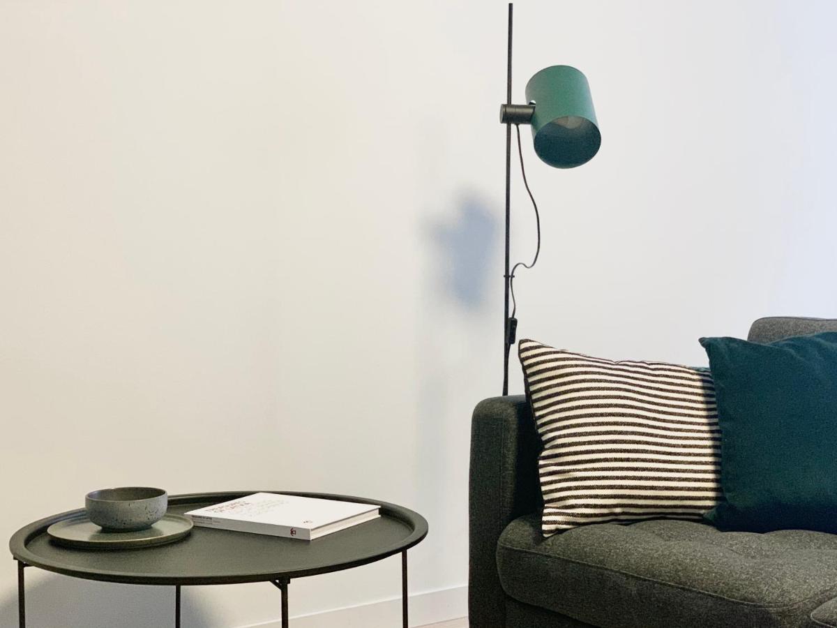 Stylish New Apartment In Riga Old Town - City Centre, Self Check-In, Walkable To Major Attractions Экстерьер фото