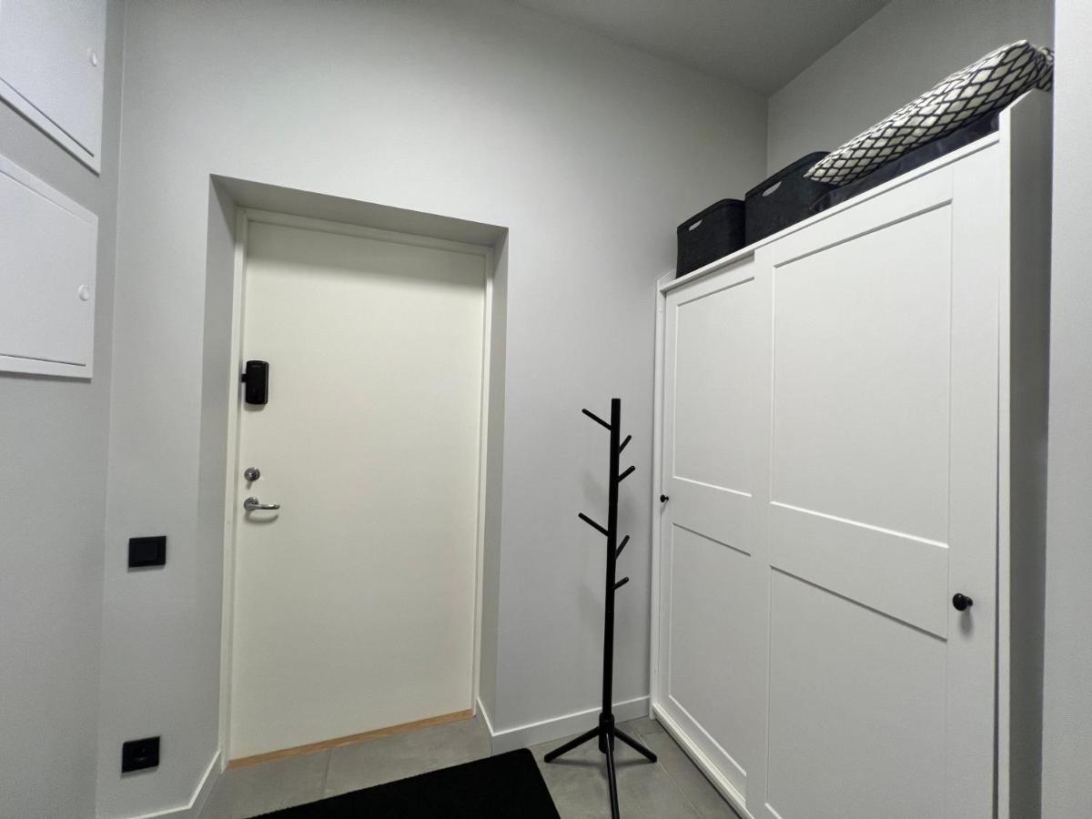 Stylish New Apartment In Riga Old Town - City Centre, Self Check-In, Walkable To Major Attractions Экстерьер фото